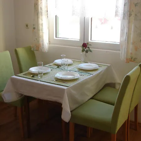 Apartamento Family Friendly With A Swimming Pool Pag - 12795 Pag Town