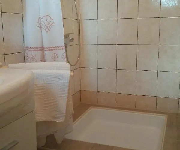Family Friendly With A Swimming Pool Pag - 12795 Pag Town